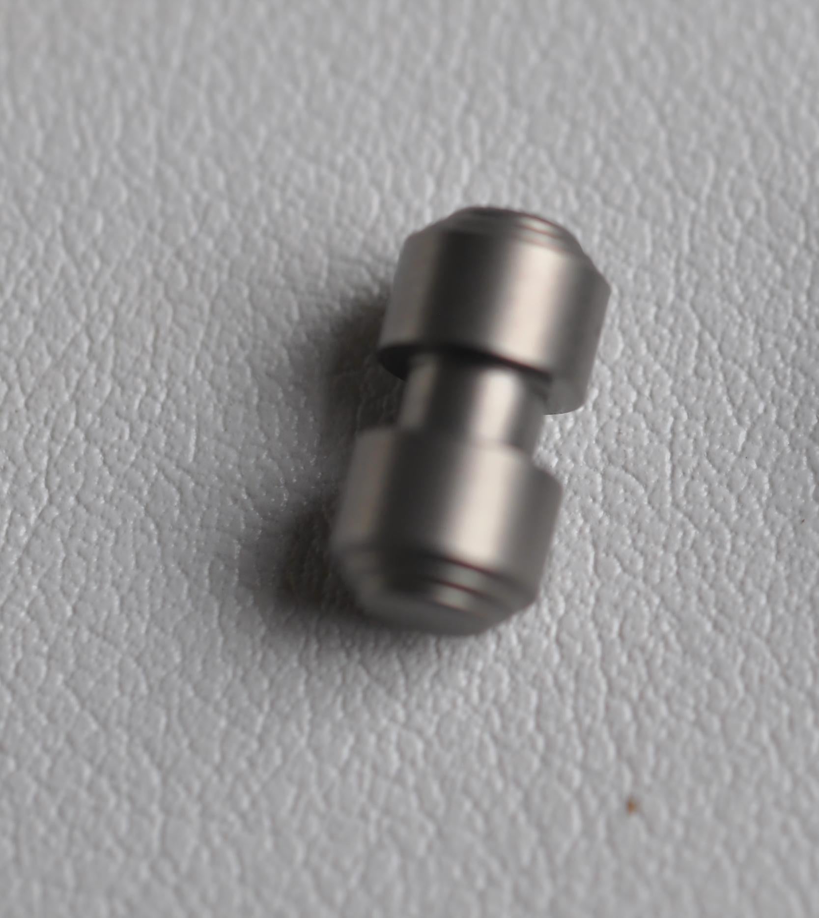Thumb Stud
