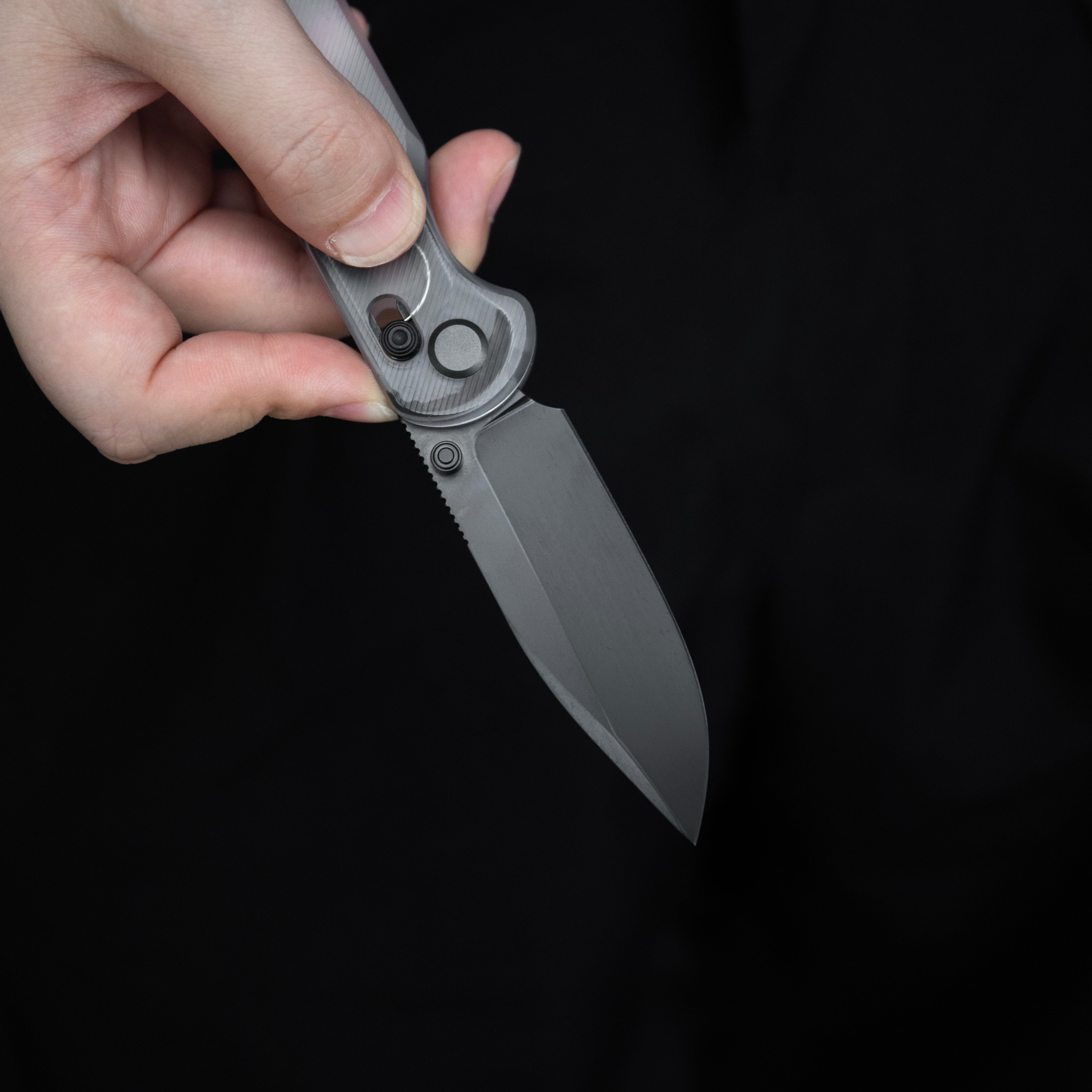 Blade HQ Exclusives SKU : GEO Knife Ethereal Cutter Axis lock Folding