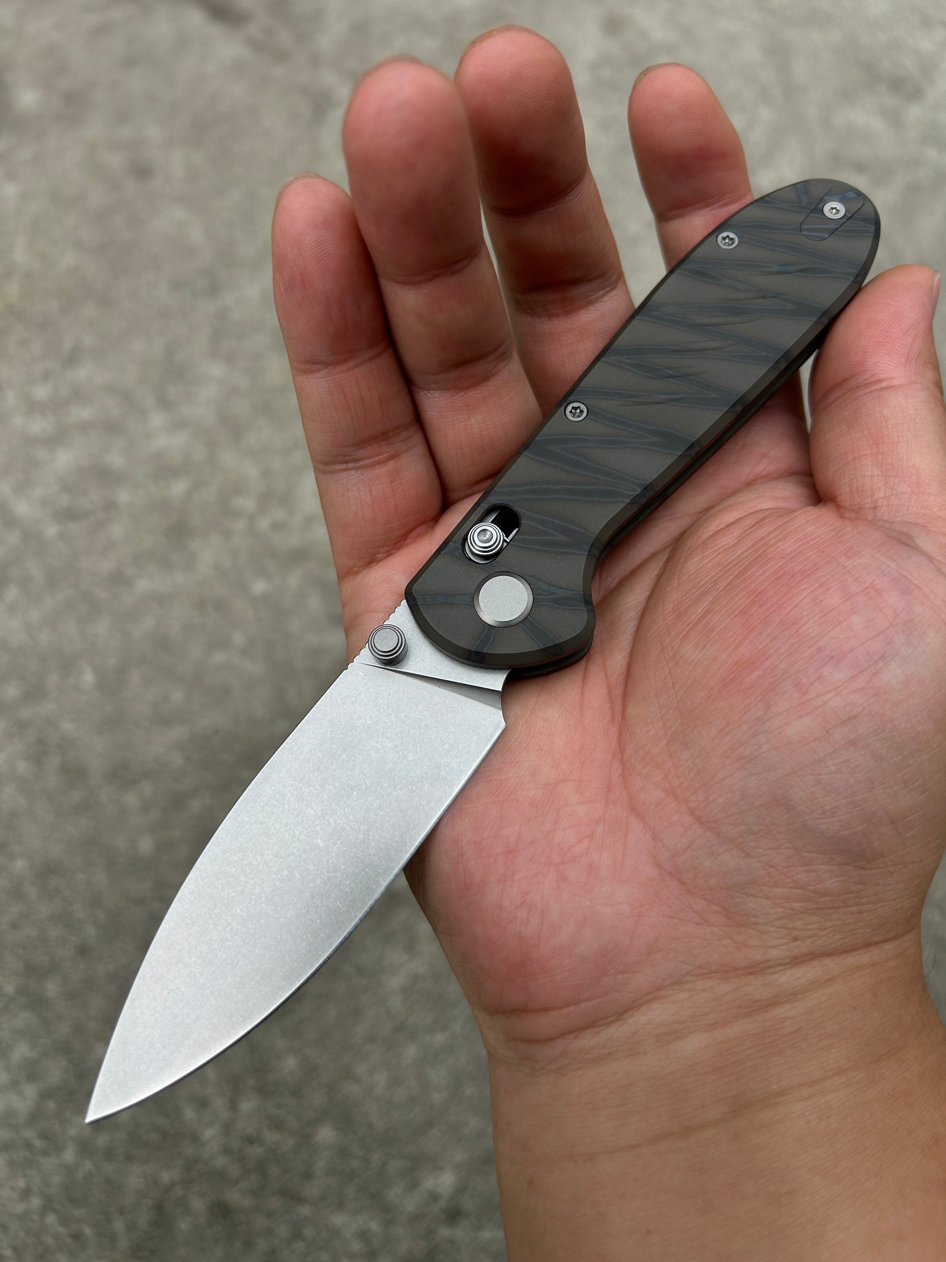 (Pre-order) : Geo knife Forst Axis lock Folding Knife Tiger Stripe Pattern Flamed  6AL4V Titanium Handle 3.4" Stonewash Bohler M390 Blade GEO2501C