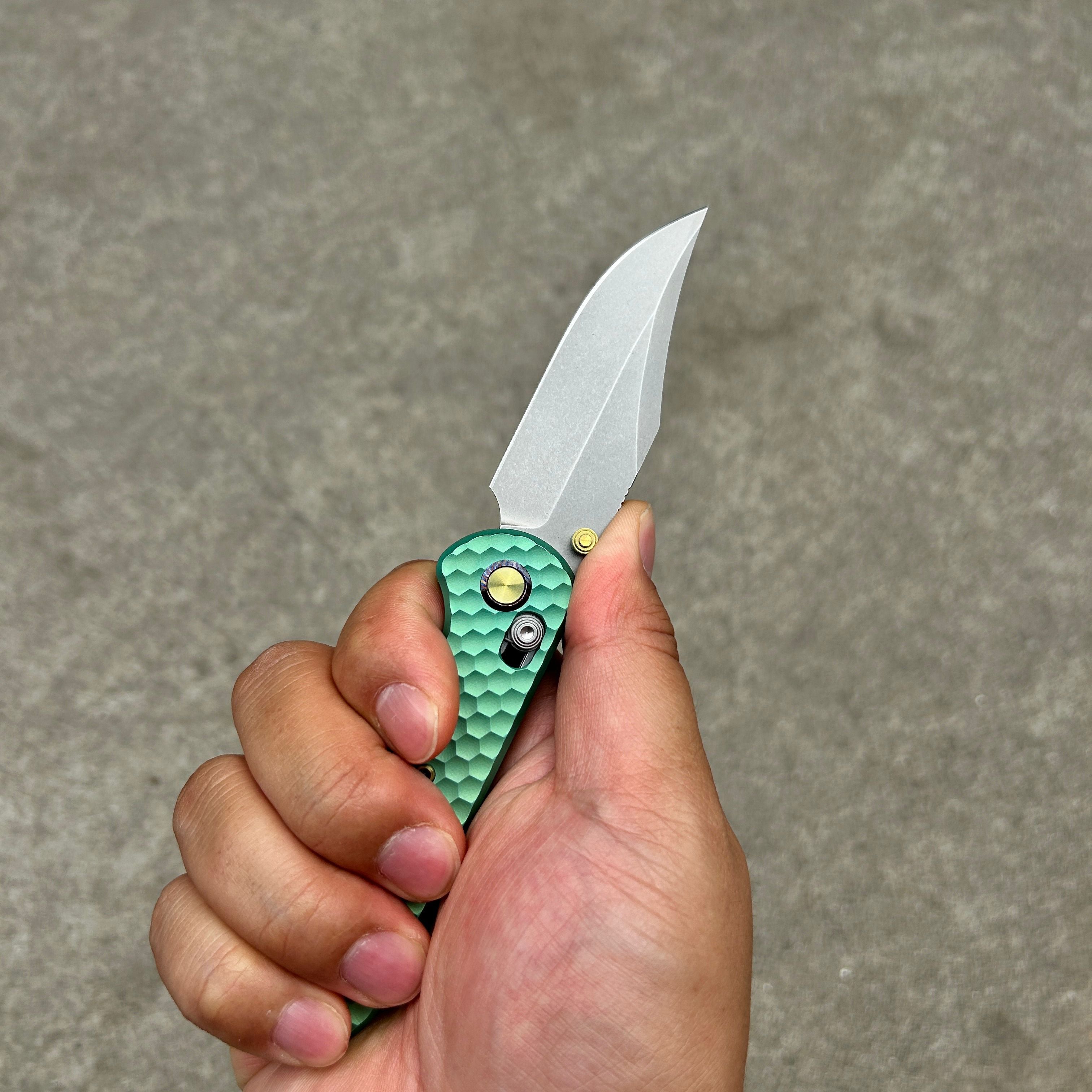 (Pre-order) : Geo knife Ethereal Cutter Axis lock Folding Knife Green 6AL4V Titanium Handle 3.03" Stonewash Bohler M390 Blade GEO2401H