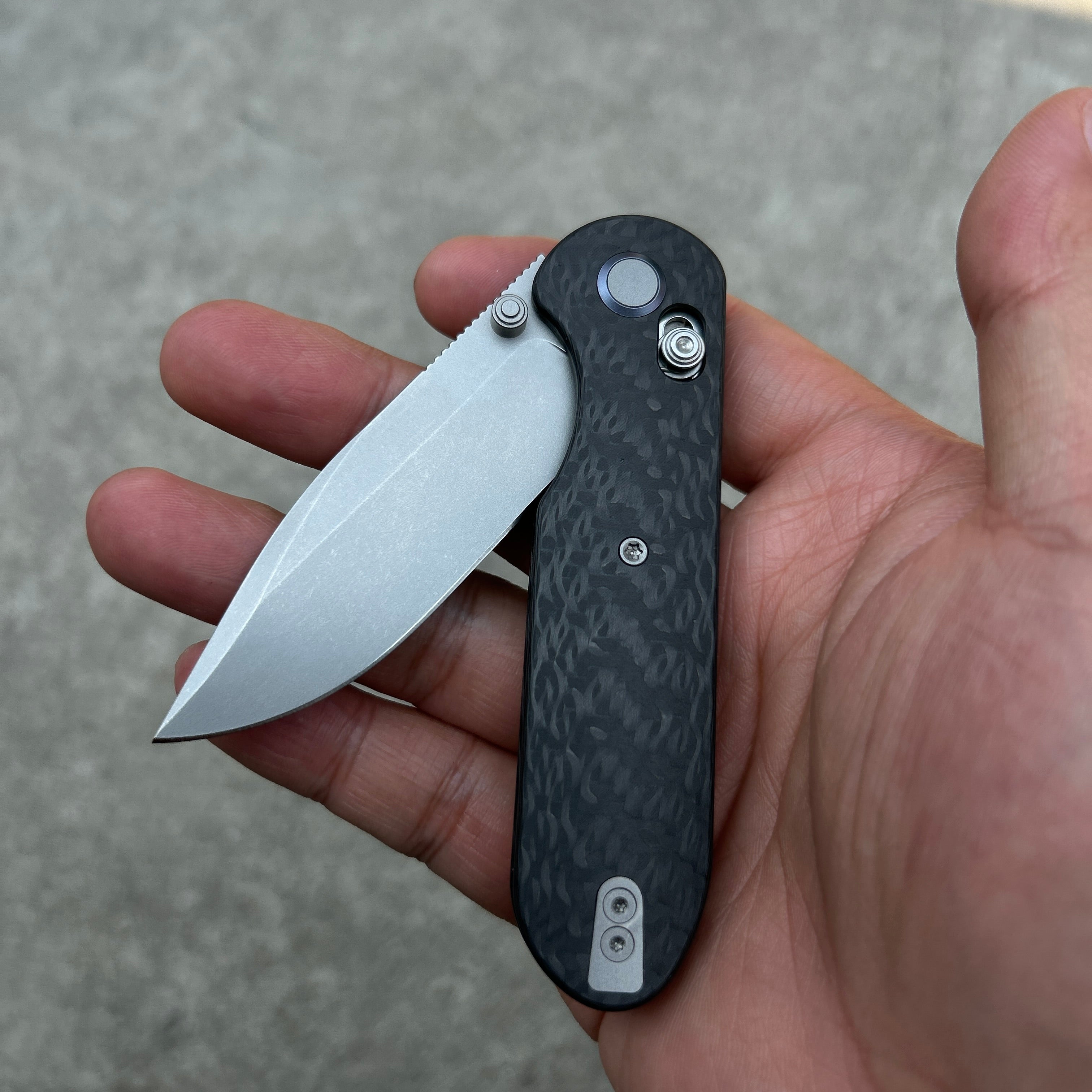 (Pre-order) : Geo knife Ethereal Cutter Axis lock Folding Knife Black Carbon fiber Handle 3.03" Stonewash Bohler M390 Blade GEO2402K