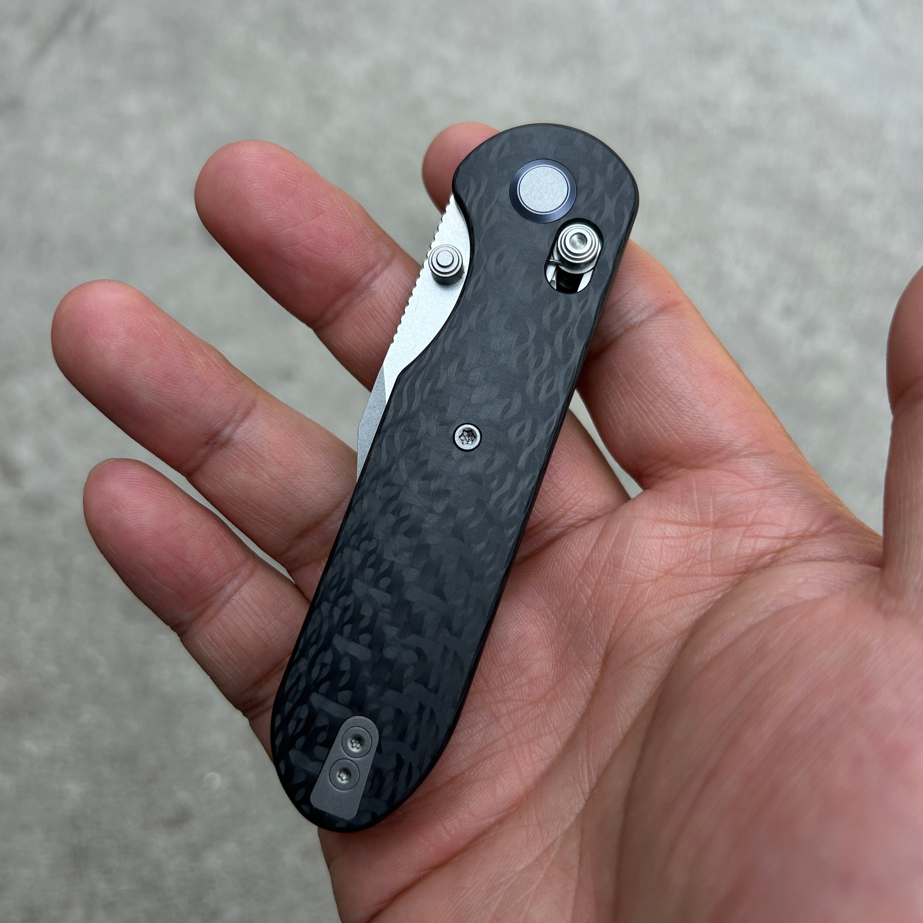 (Pre-order) : Geo knife Ethereal Cutter Axis lock Folding Knife Black Carbon Fiber Handle 3.03" Stonewash Bohler M390 Blade GEO2401K