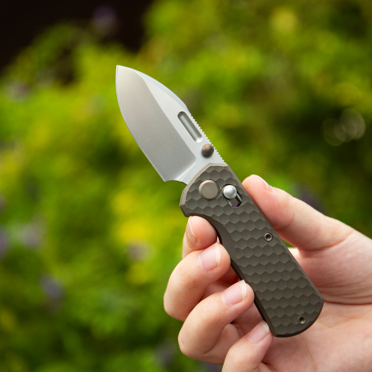 GEO Knife Belluf Crossbar lock Folding Knife Bronze 6AL4V Titanium Handle 2.4" Stonewash Bohler M390 Blade GEO2508I