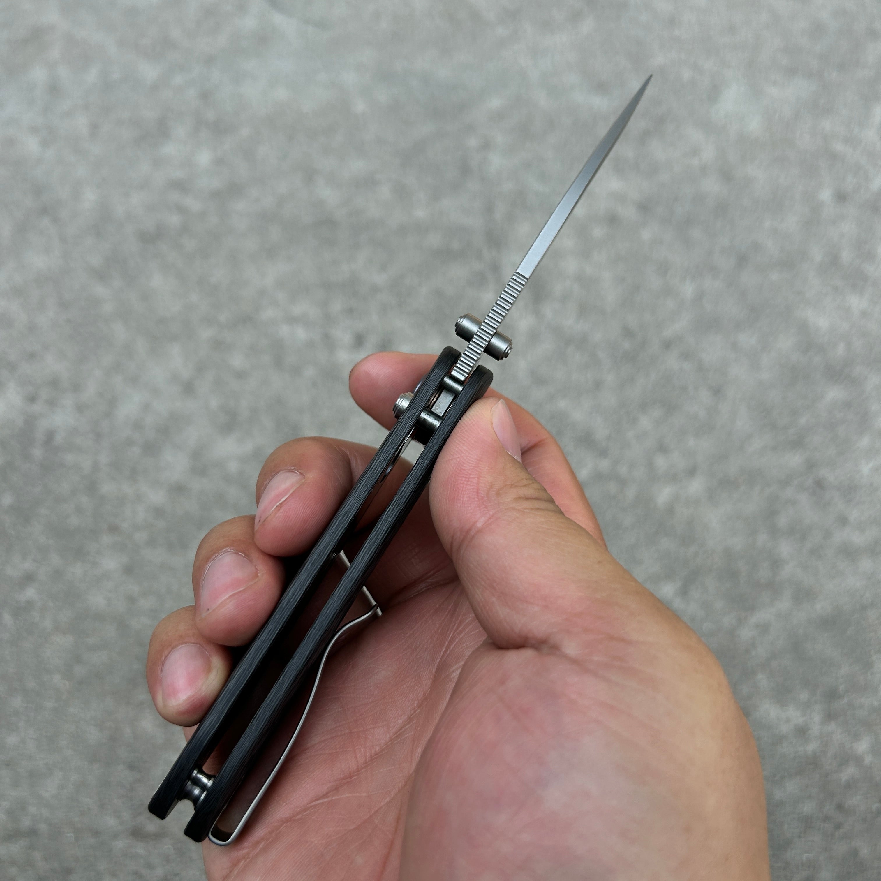 (Pre-order) : Geo knife Ethereal Cutter Axis lock Folding Knife Black Carbon fiber Handle 3.03" Stonewash Bohler M390 Blade GEO2402K