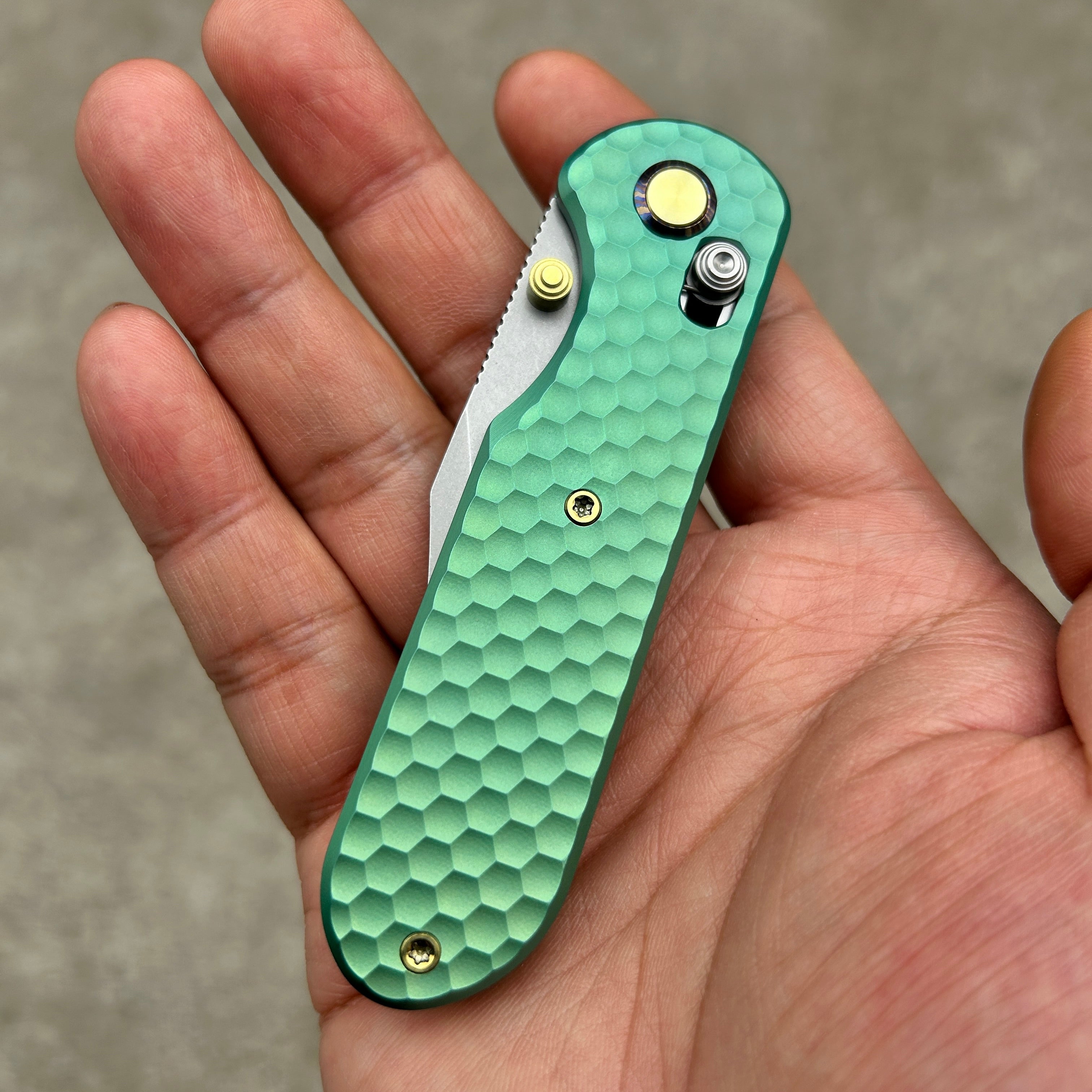 (Pre-order) : Geo knife Ethereal Cutter Axis lock Folding Knife Green 6AL4V Titanium Handle 3.03" Stonewash Bohler M390 Blade GEO2401H