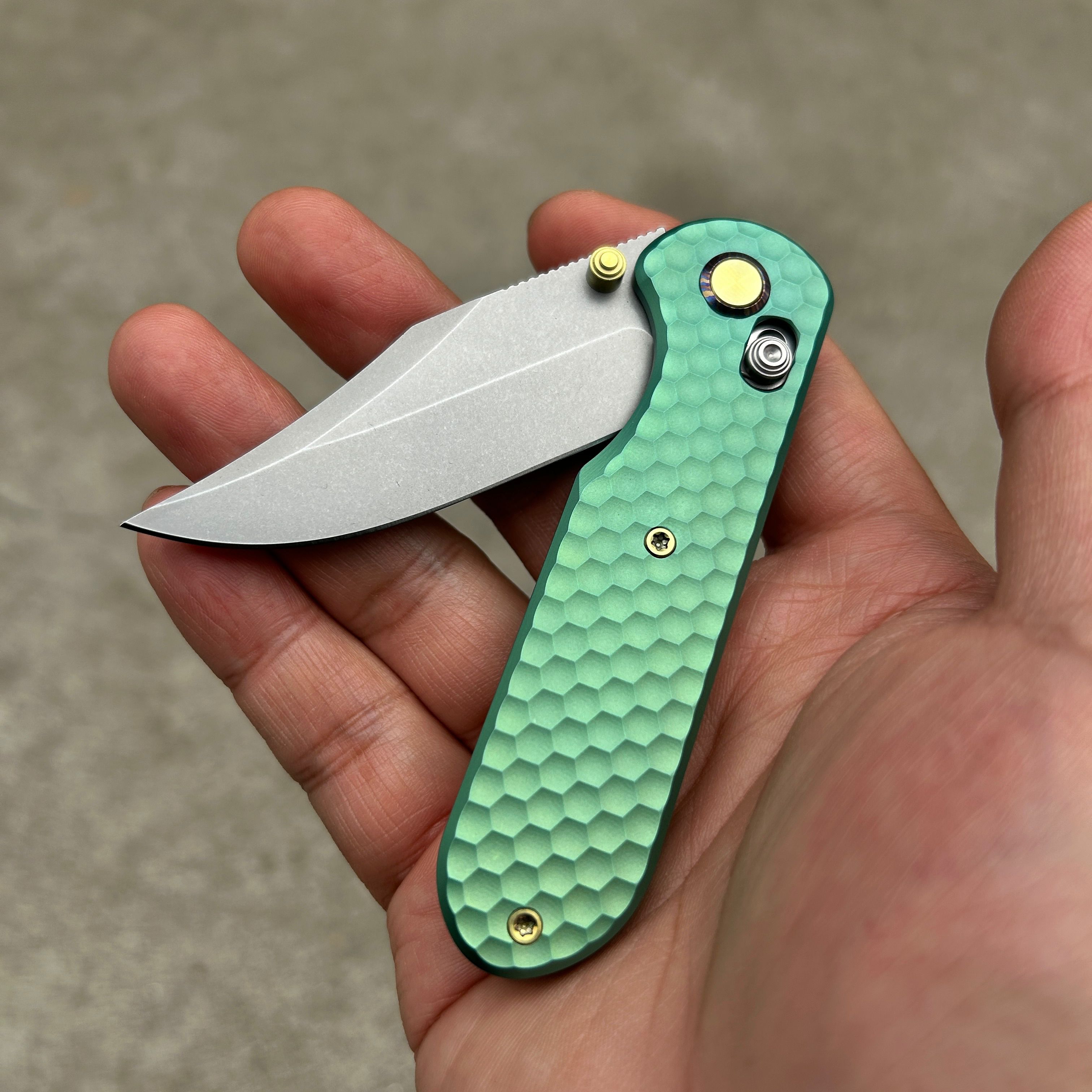 (Pre-order) : Geo knife Ethereal Cutter Axis lock Folding Knife Green 6AL4V Titanium Handle 3.03" Stonewash Bohler M390 Blade GEO2401H