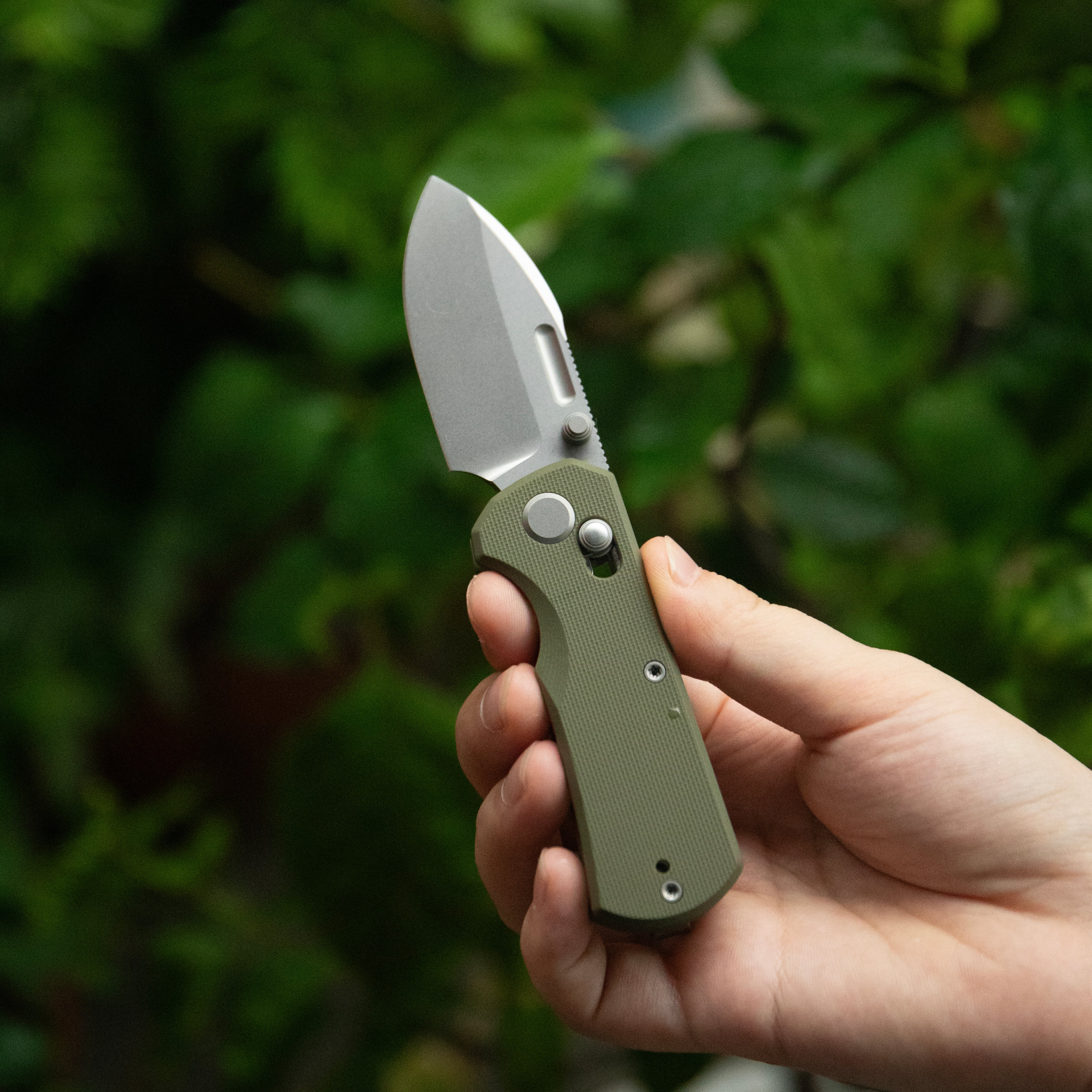GEO Knife Belluf Crossbar lock Folding Knife Green G10 Handle 2.4" Stonewash Bohler M390 Blade GEO2508E