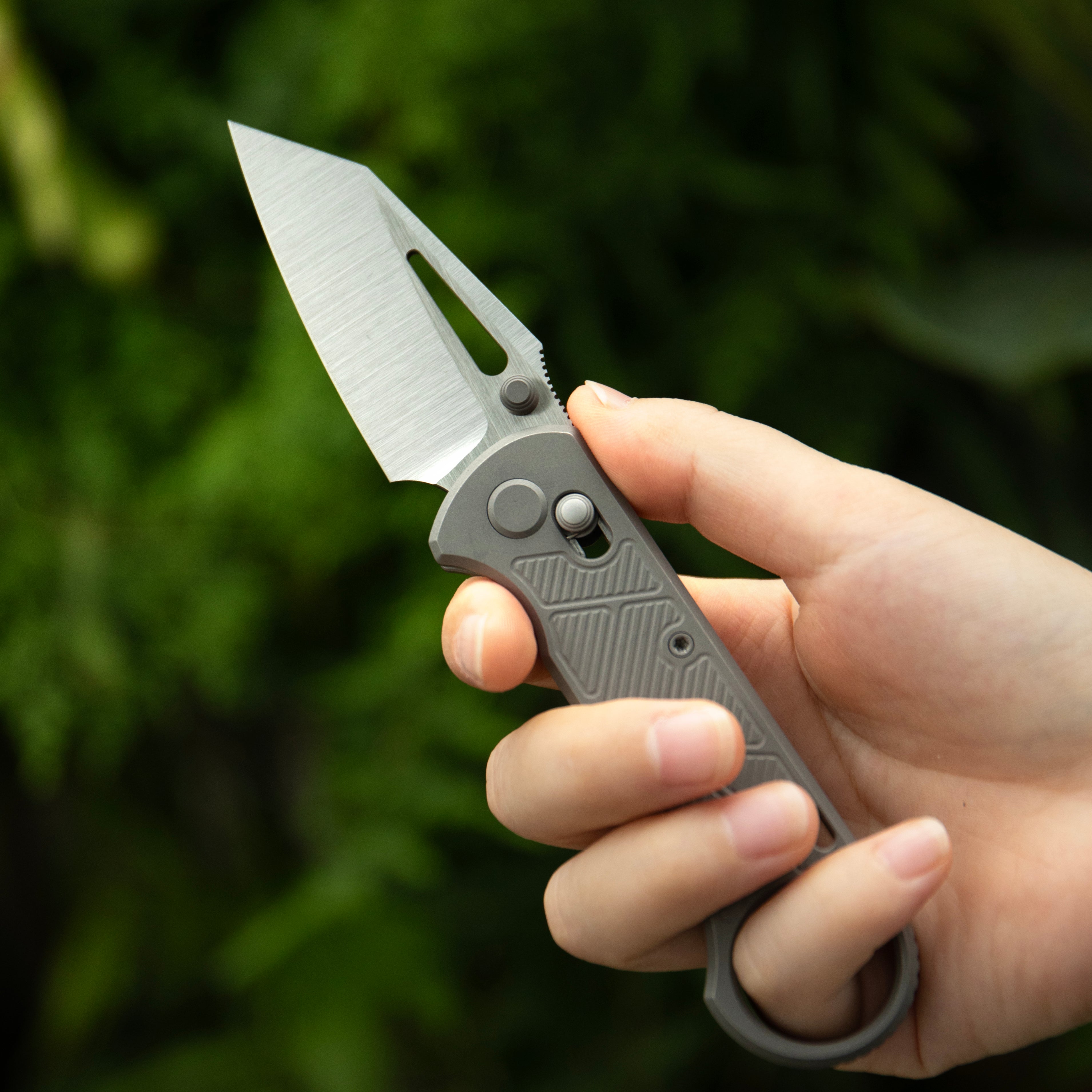 GEO Knife Aska Crossbar lock Folding Knife Dark 6AL4V Titanium Handle 2.8" Hand-Rubbed Satin Stonewash Bohler M390 Blade GEO2511B