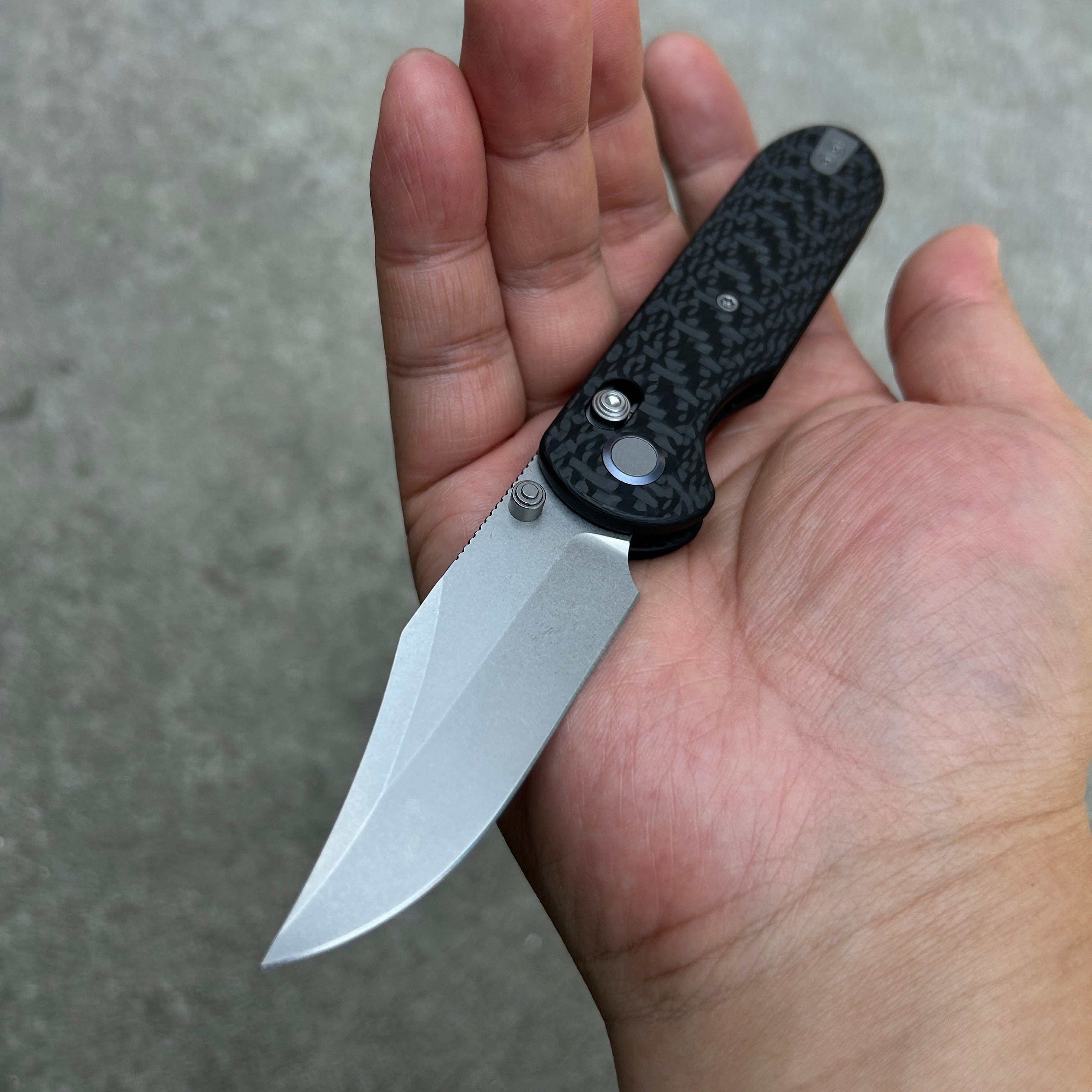 (Pre-order) : Geo knife Ethereal Cutter Axis lock Folding Knife Black Carbon Fiber Handle 3.03" Stonewash Bohler M390 Blade GEO2401K
