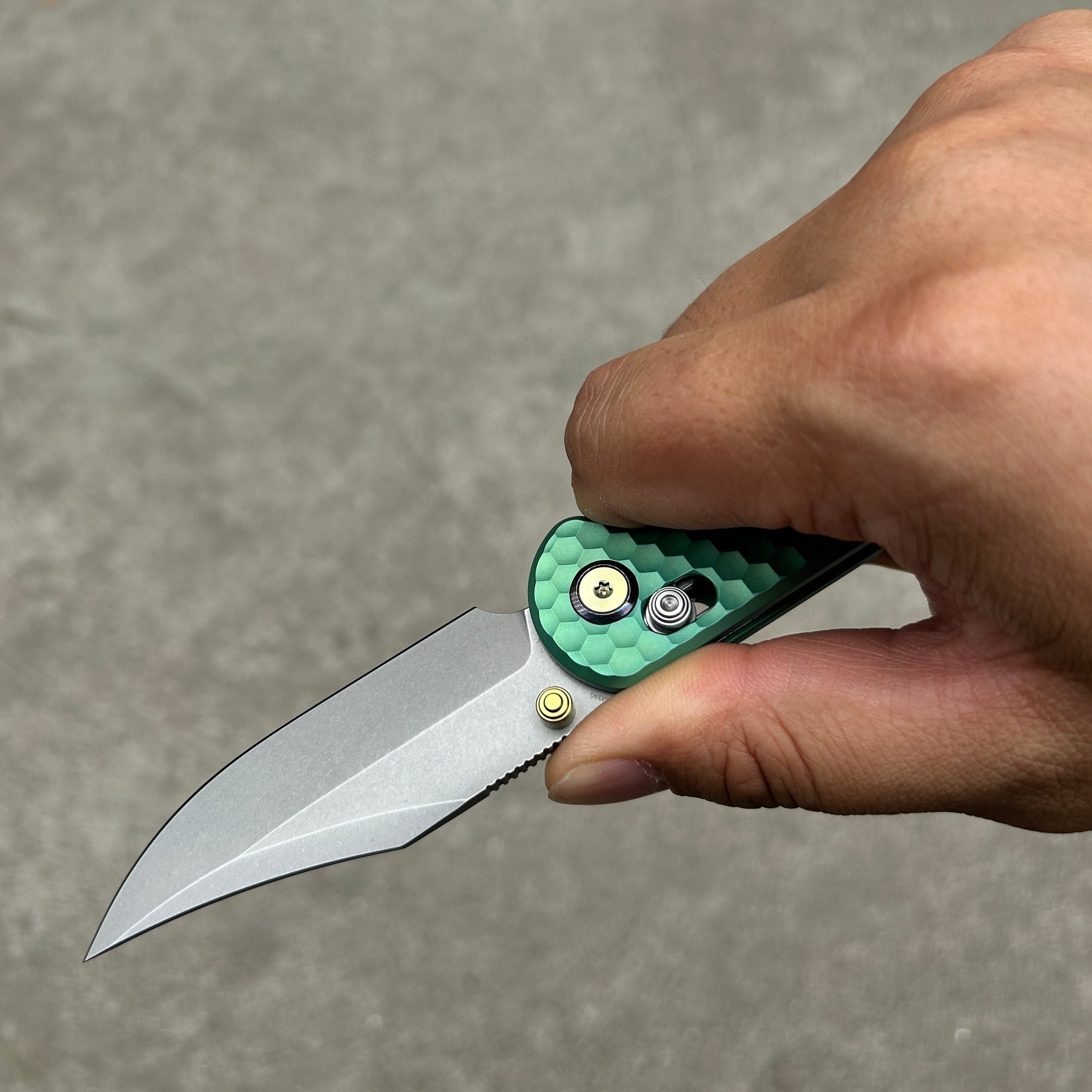 (Pre-order) : Geo knife Ethereal Cutter Axis lock Folding Knife Green 6AL4V Titanium Handle 3.03" Stonewash Bohler M390 Blade GEO2401H