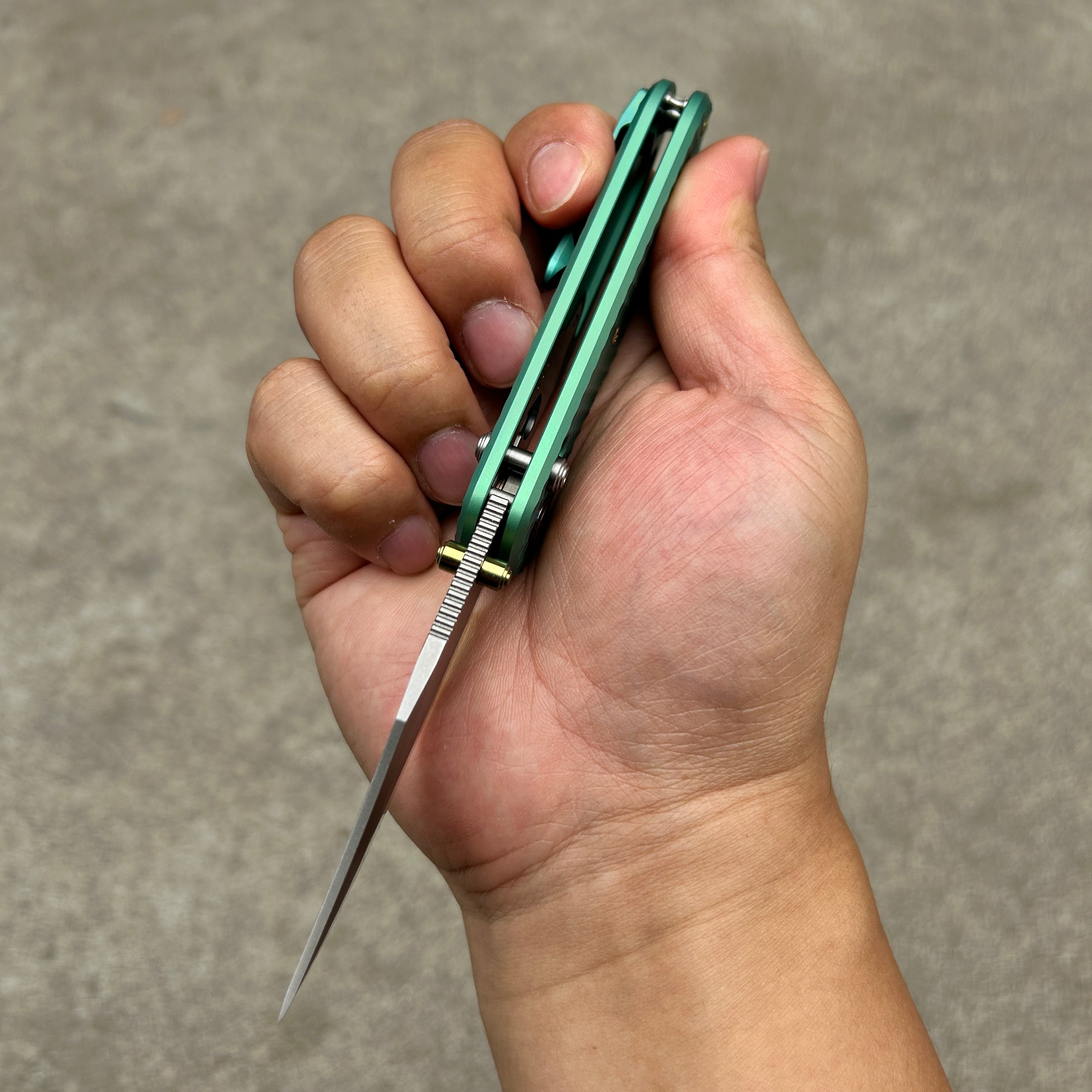 (Pre-order) : Geo knife Ethereal Cutter Axis lock Folding Knife Green 6AL4V Titanium Handle 3.03" Stonewash Bohler M390 Blade GEO2401H