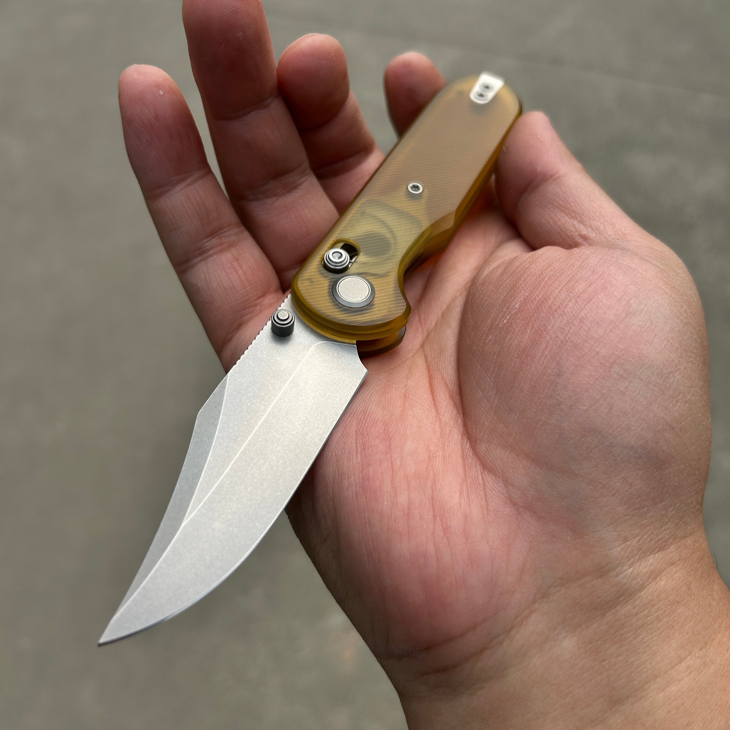 (Pre-order) : Geo knife Ethereal Cutter Axis lock Folding Knife Ultem Handle 3.03" Stonewash Bohler M390 Blade GEO2401E