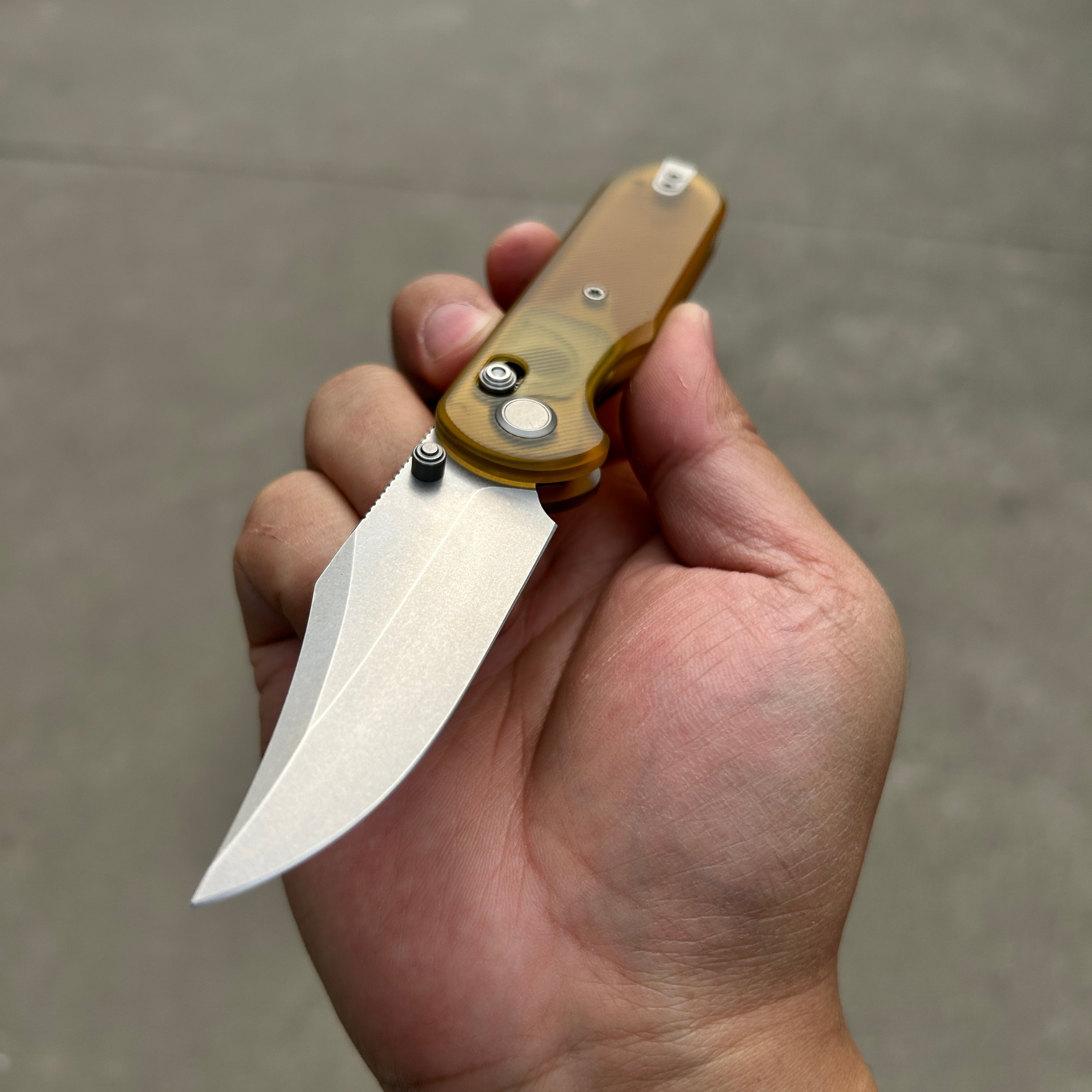 (Pre-order) : Geo knife Ethereal Cutter Axis lock Folding Knife Ultem Handle 3.03" Stonewash Bohler M390 Blade GEO2401E
