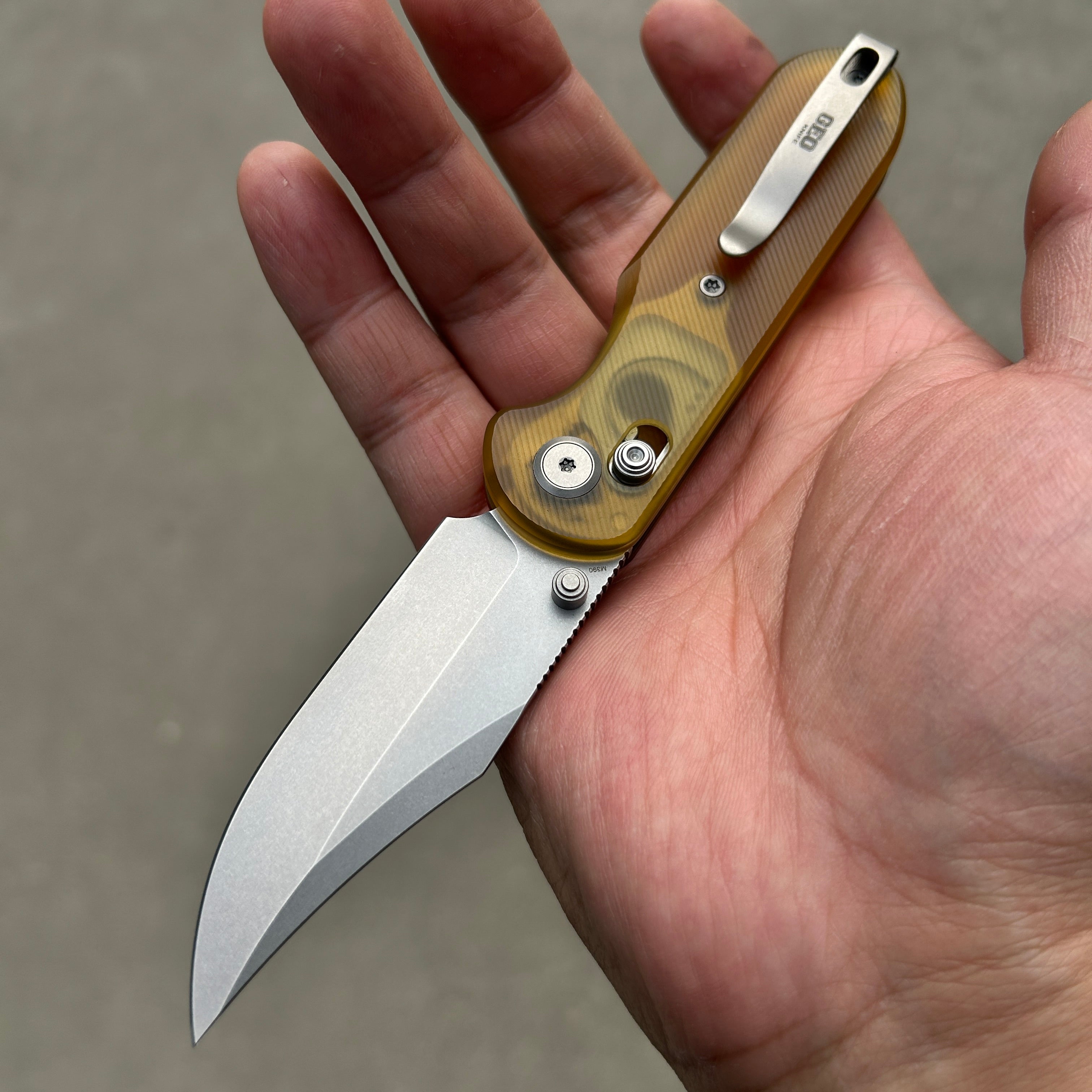 (Pre-order) : Geo knife Ethereal Cutter Axis lock Folding Knife Ultem Handle 3.03" Stonewash Bohler M390 Blade GEO2401E