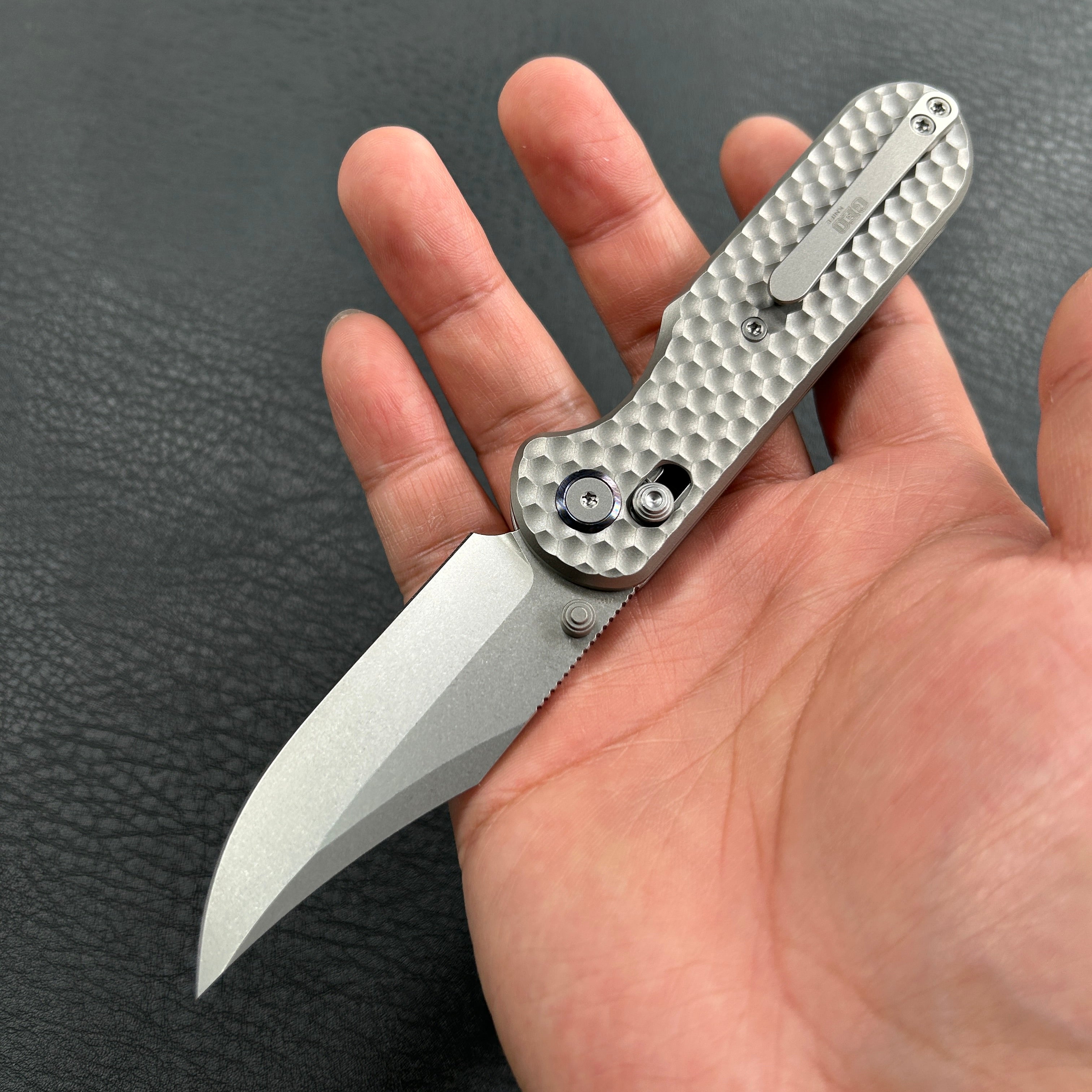 Geo knife Ethereal Cutter Axis lock Folding Knife Gray 6AL4V Titanium Handle 3.03" Stonewash Bohler M390 Blade GEO2401A