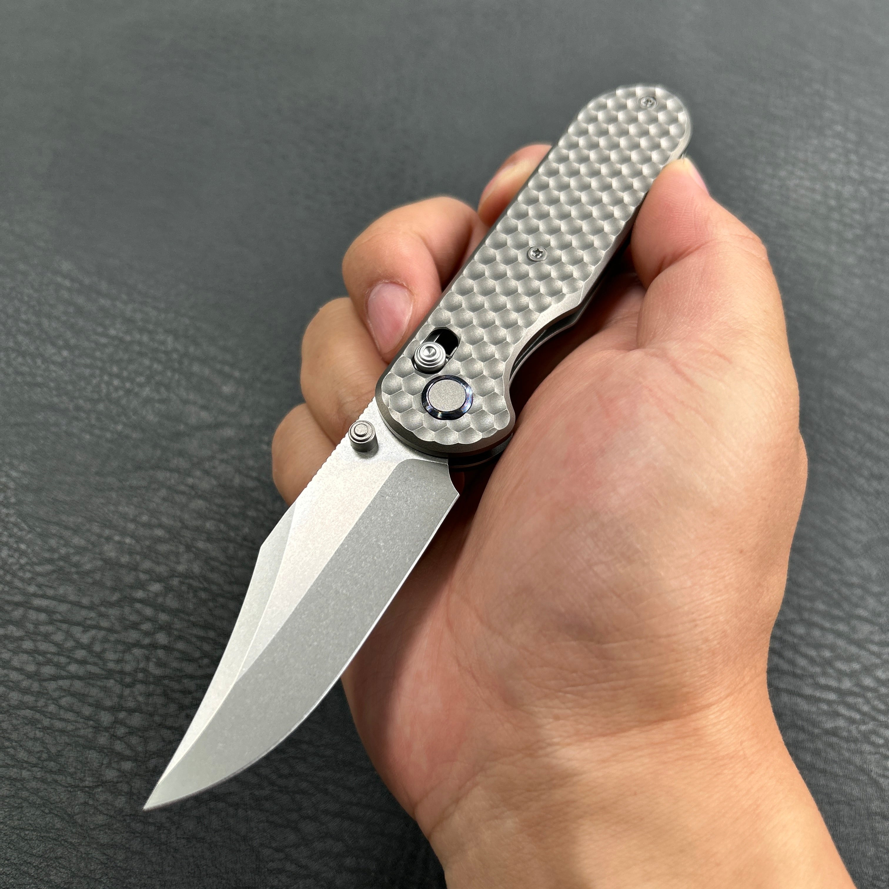 Geo knife Ethereal Cutter Axis lock Folding Knife Gray 6AL4V Titanium Handle 3.03" Stonewash Bohler M390 Blade GEO2401A