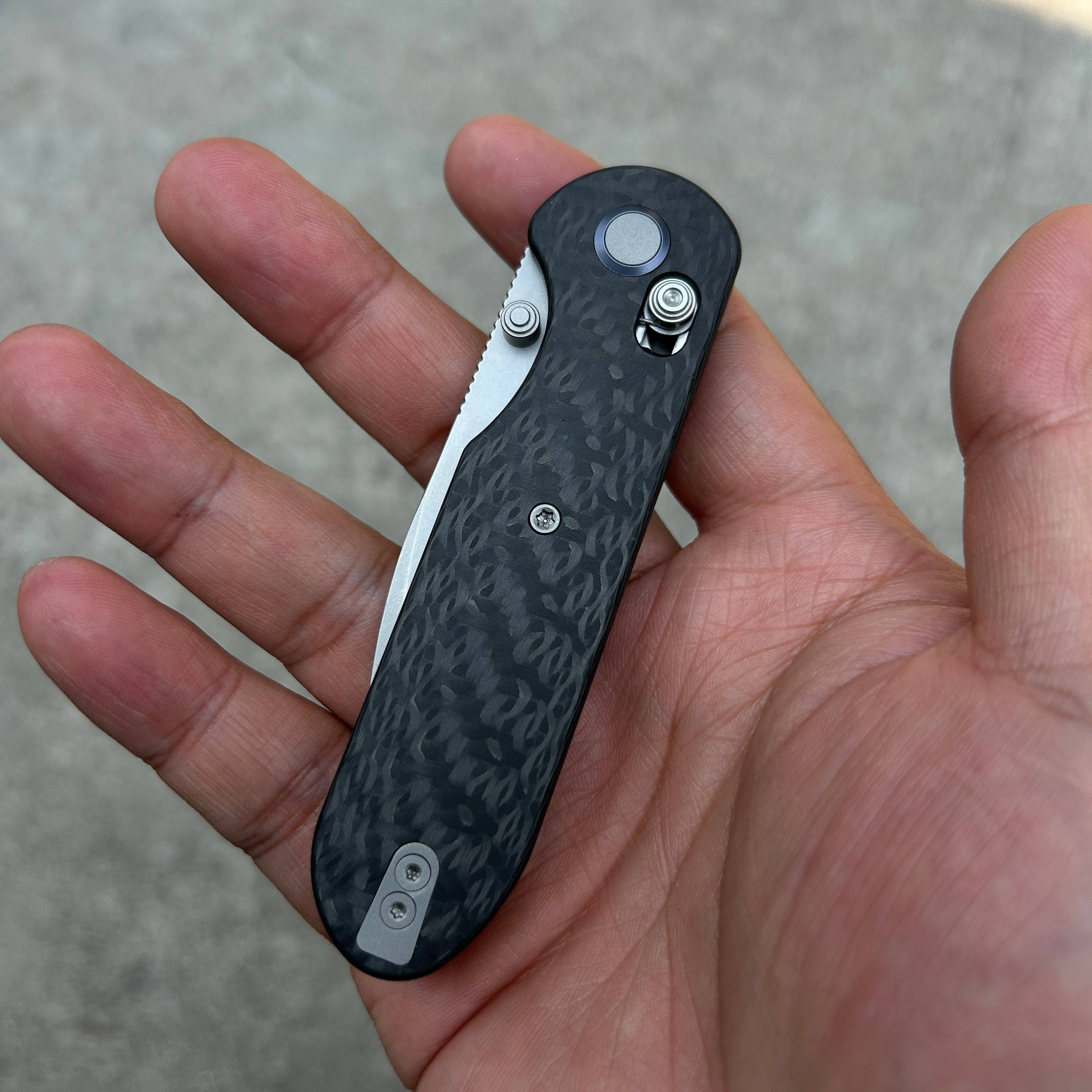 (Pre-order) : Geo knife Ethereal Cutter Axis lock Folding Knife Black Carbon fiber Handle 3.03" Stonewash Bohler M390 Blade GEO2402K