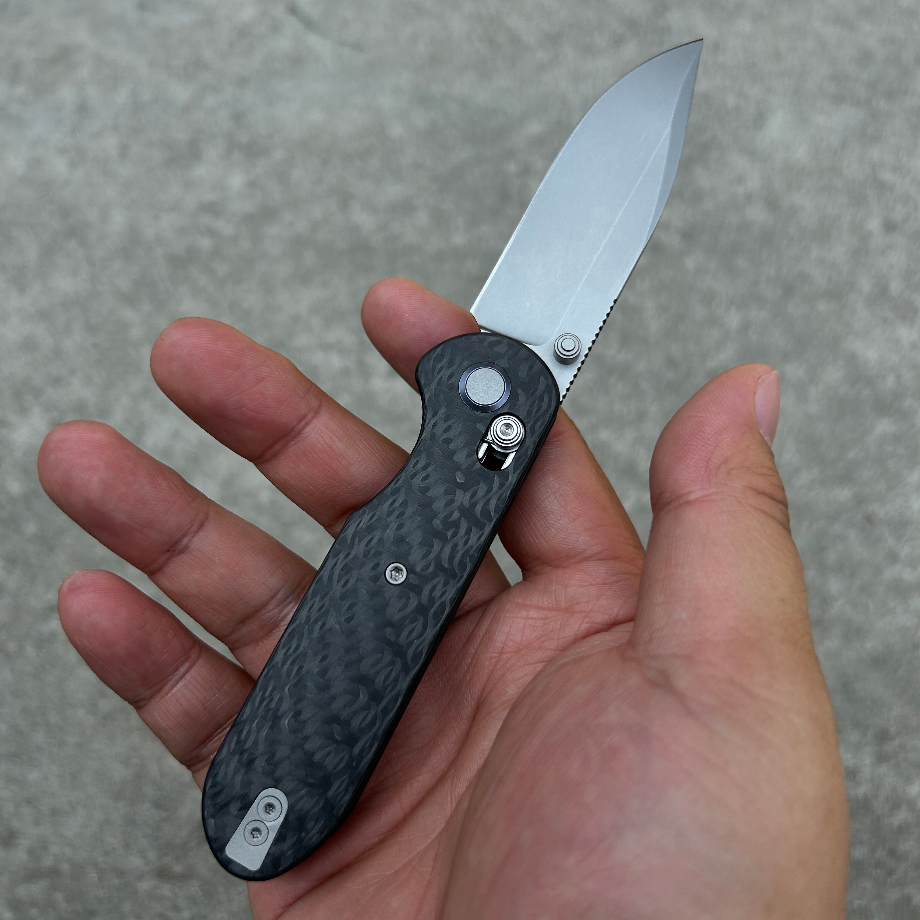 (Pre-order) : Geo knife Ethereal Cutter Axis lock Folding Knife Black Carbon fiber Handle 3.03" Stonewash Bohler M390 Blade GEO2402K